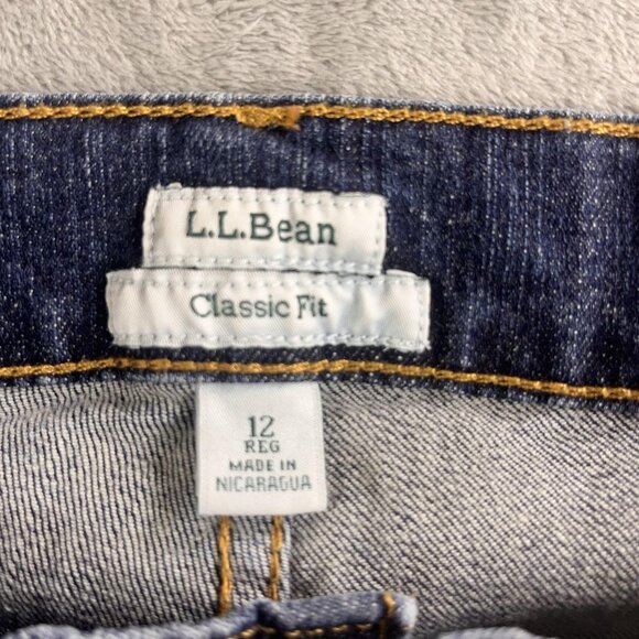 LL Bean Jeans Womens 12 Classic Fit Straight Leg Stretch Denim Pants Spandex - Picture 3 of 16